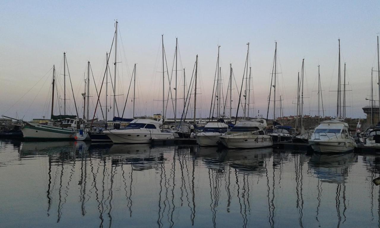 Apt Nazare Bagian luar foto